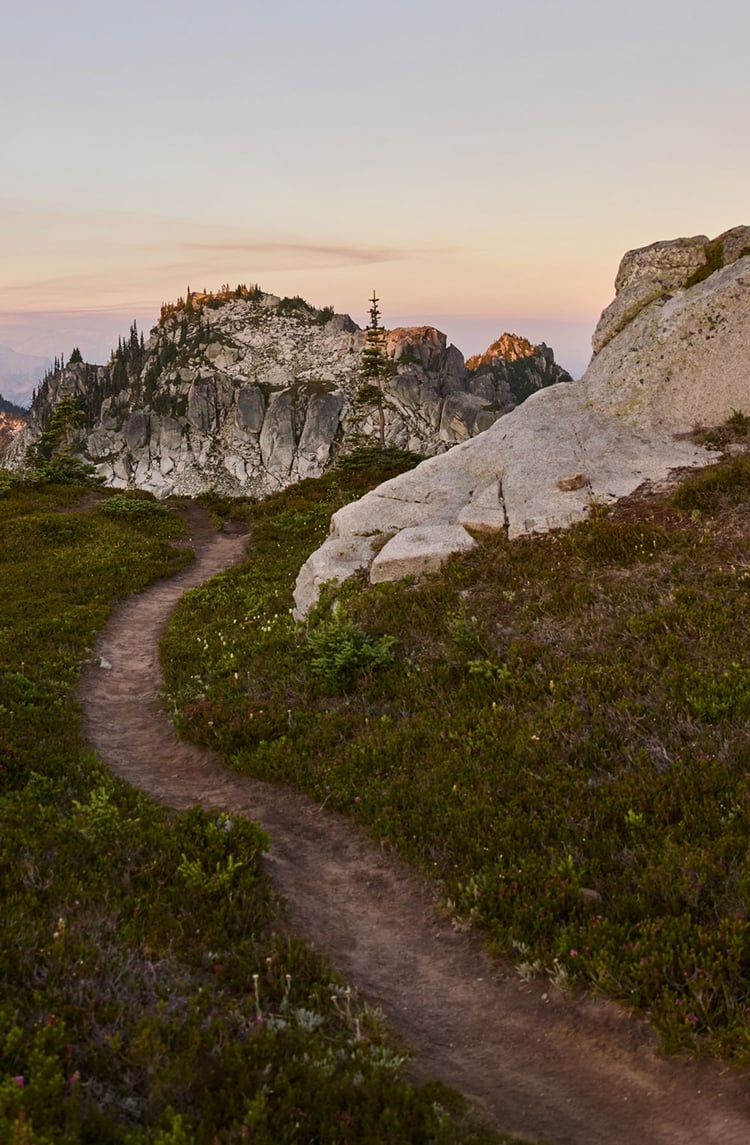 mjestic trail in the mountains