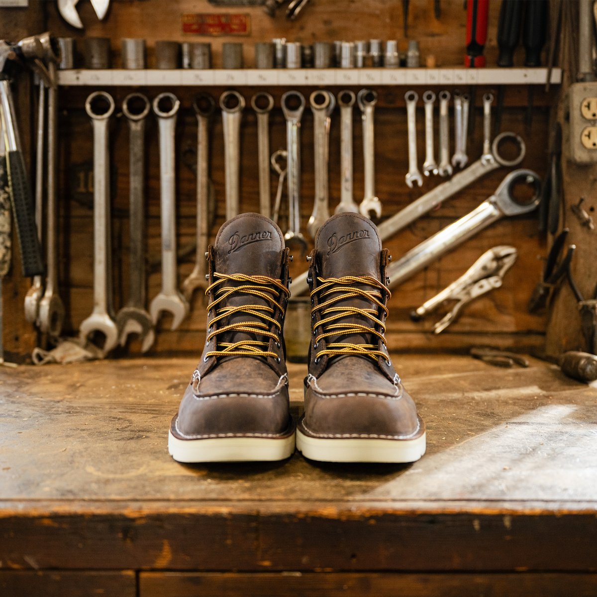 新品 DANNER BULLRUN LOW BROWN スエード Danner - Bull Run