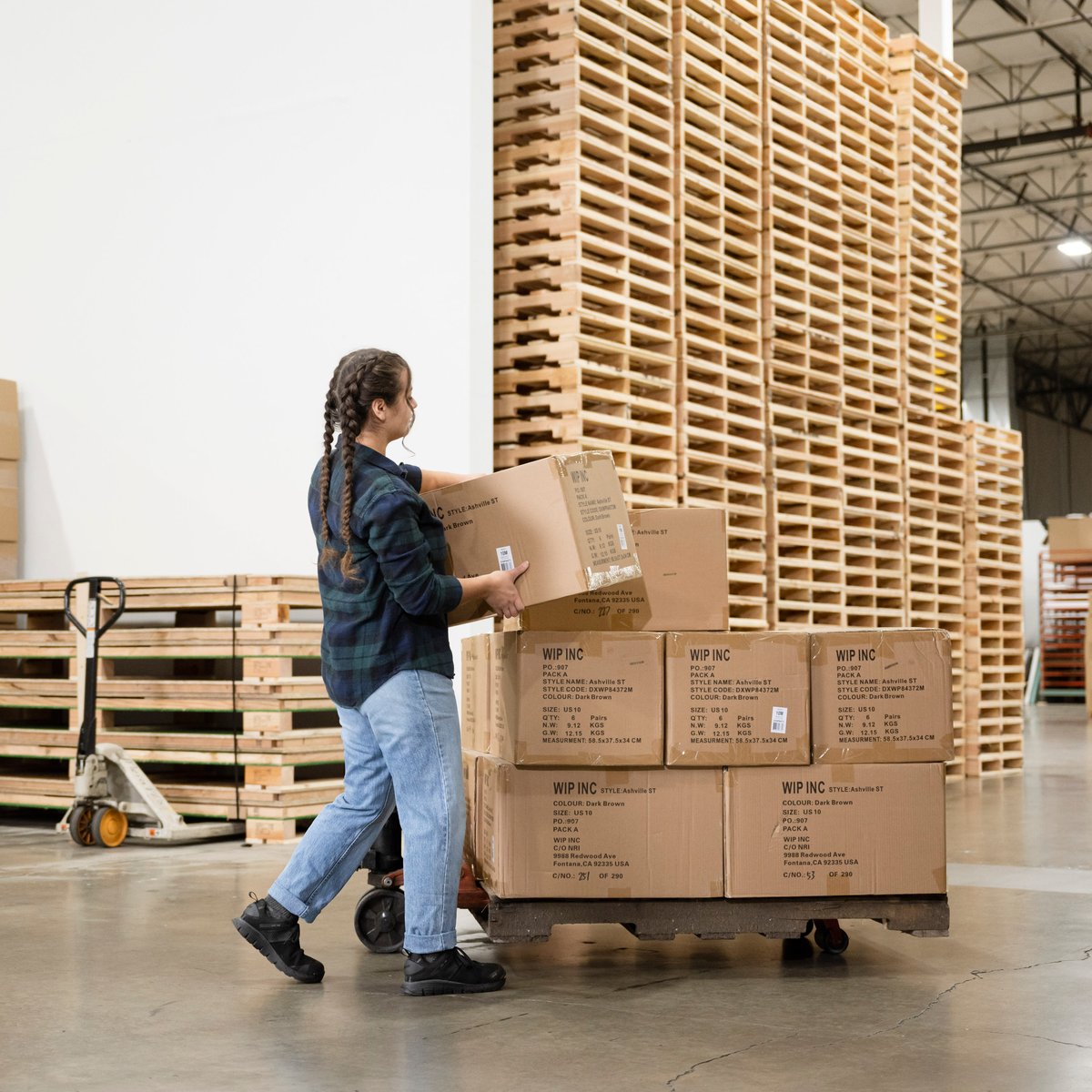 Women's Lead Time 3" Black NMT