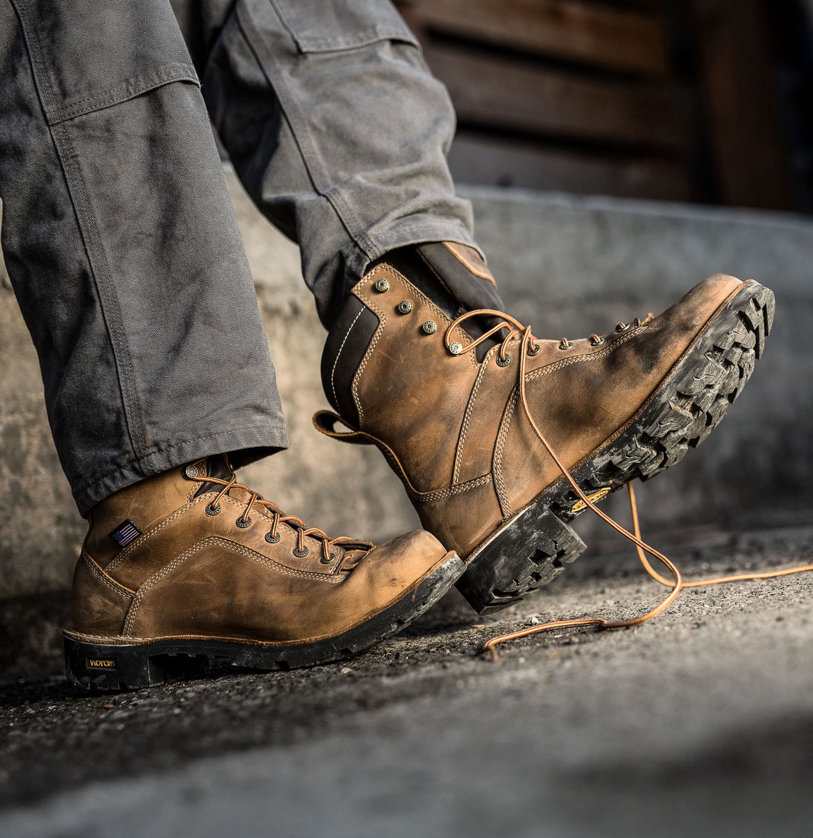 Quarry USA 8" Distressed Brown