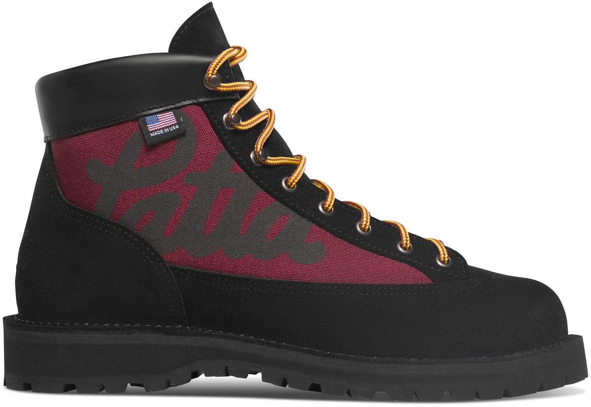 靴 danner suede bonts White Mountaineering x Danner Boots Suede Combat Boots