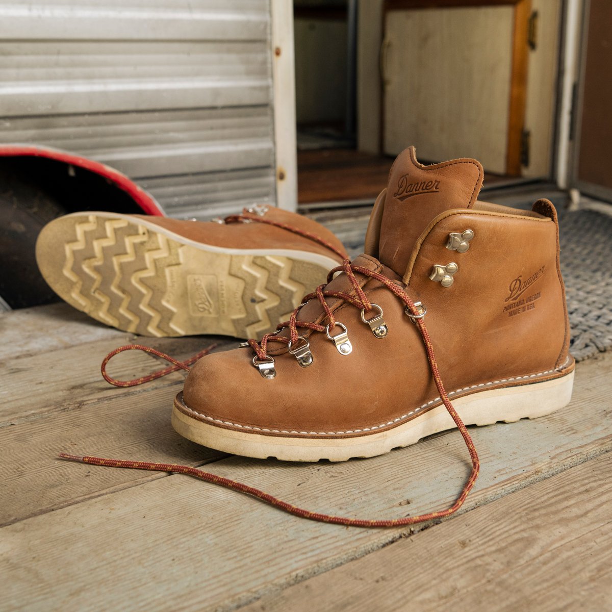 dannerブーツ Danner - Mountain Light Black - GORE-TEX
