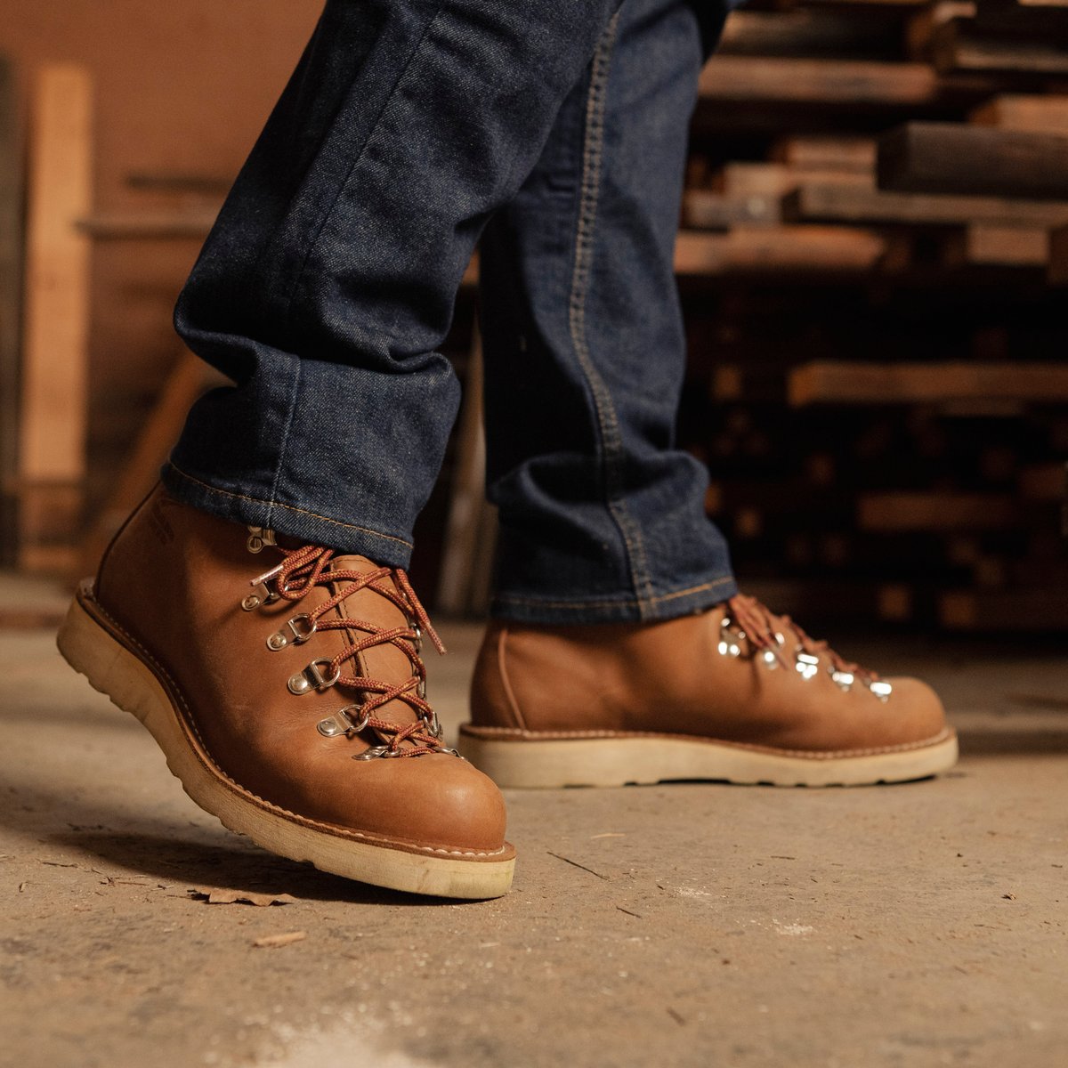 靴 Danner MOUNTAIN LIGHT TIMBER Danner - Mountain Light Kenton