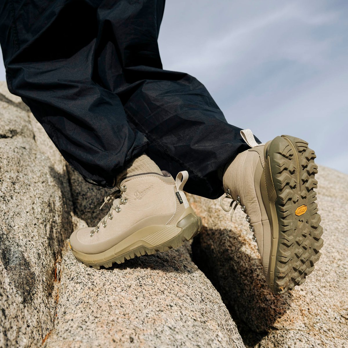 Women's MTN45 Mid GTX Ash/Timber Wolf