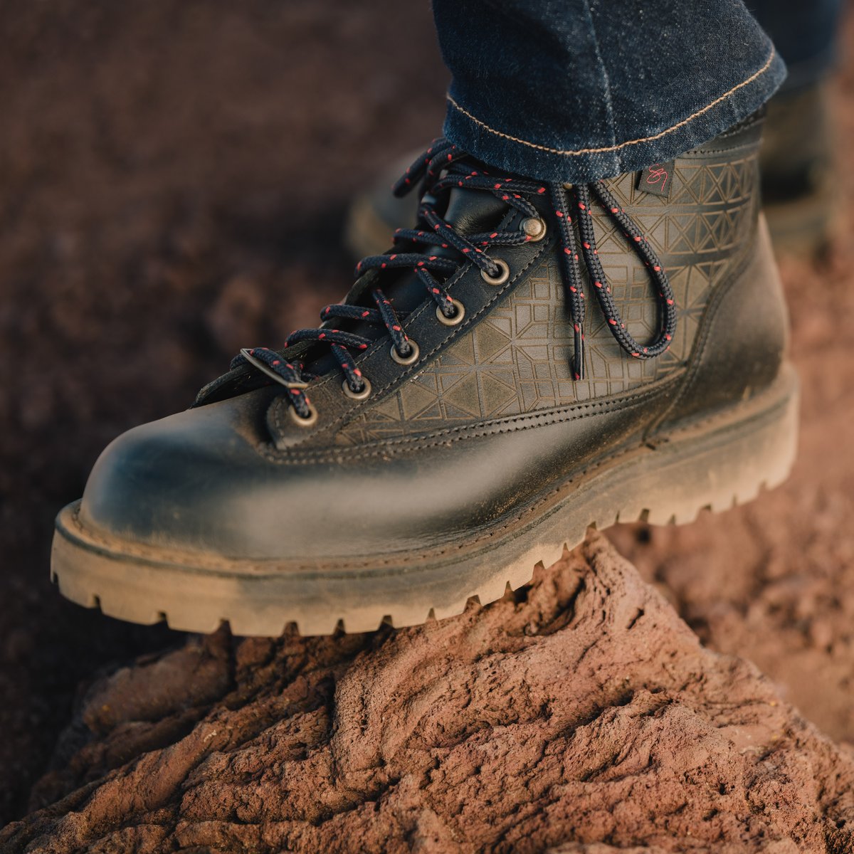 Men's Danner Light Sig Zane 'A'ali'i