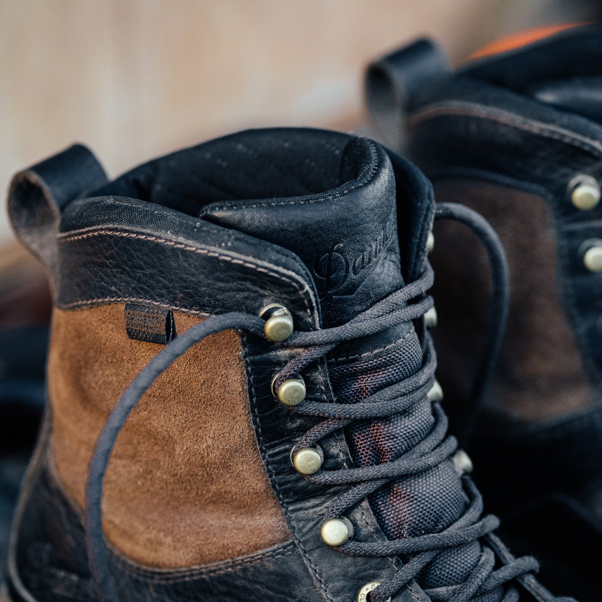 Recurve 7" Brown Danner Dry