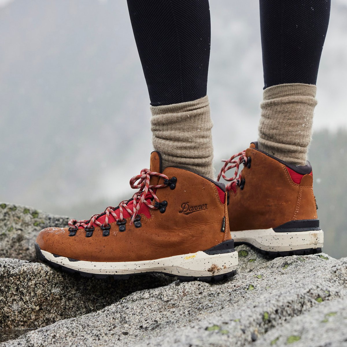 Mountain 600 Evo 4" Mocha Brown/Rhodo Red GTX