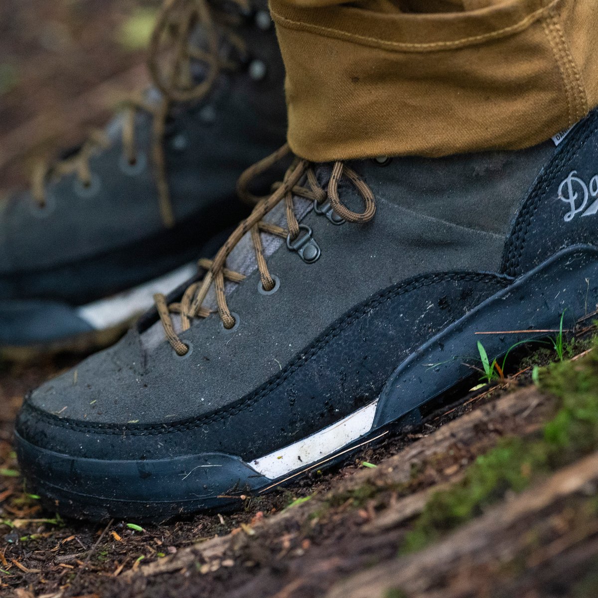 Panorama Low 4" Black Olive