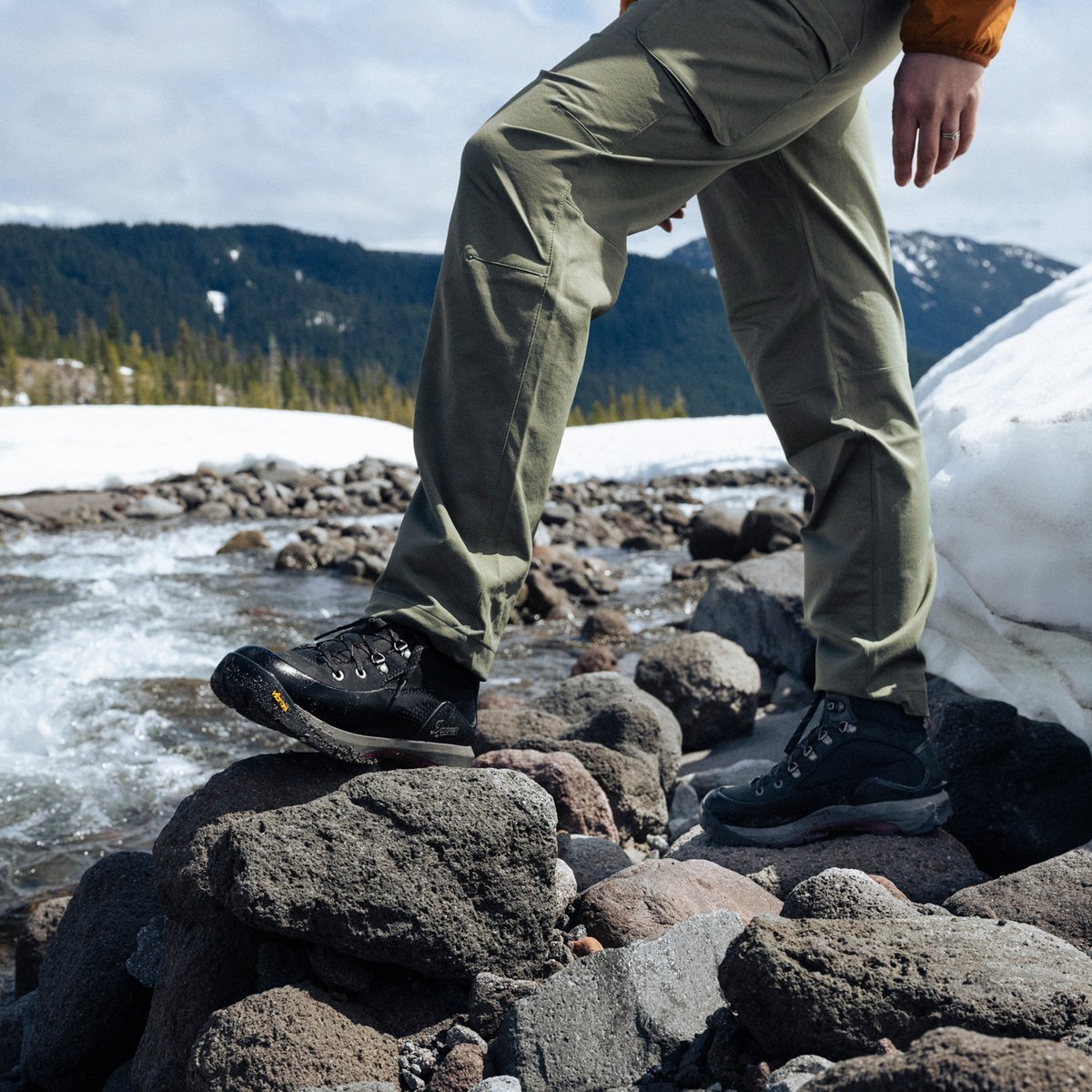 Inquire Tall 7" Jet Black 200G