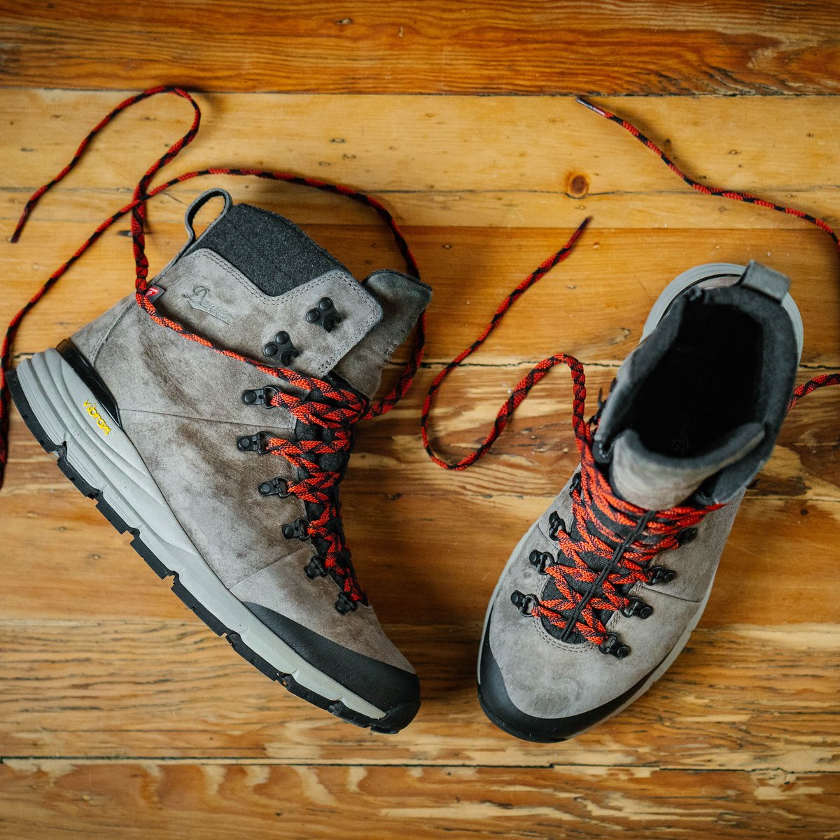 Arctic 600 Side-Zip 7" Brown/Red 200G