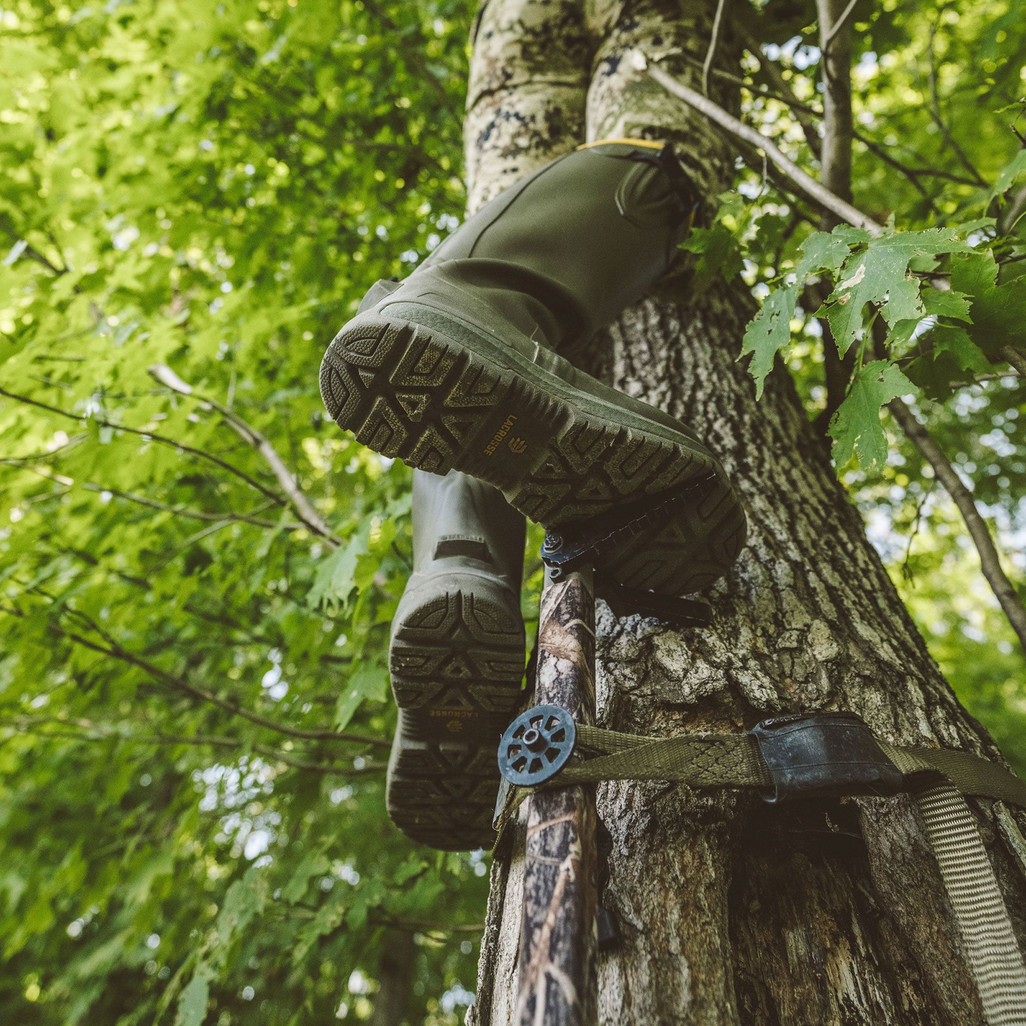 cushioned midsole of a pair of rubber boots